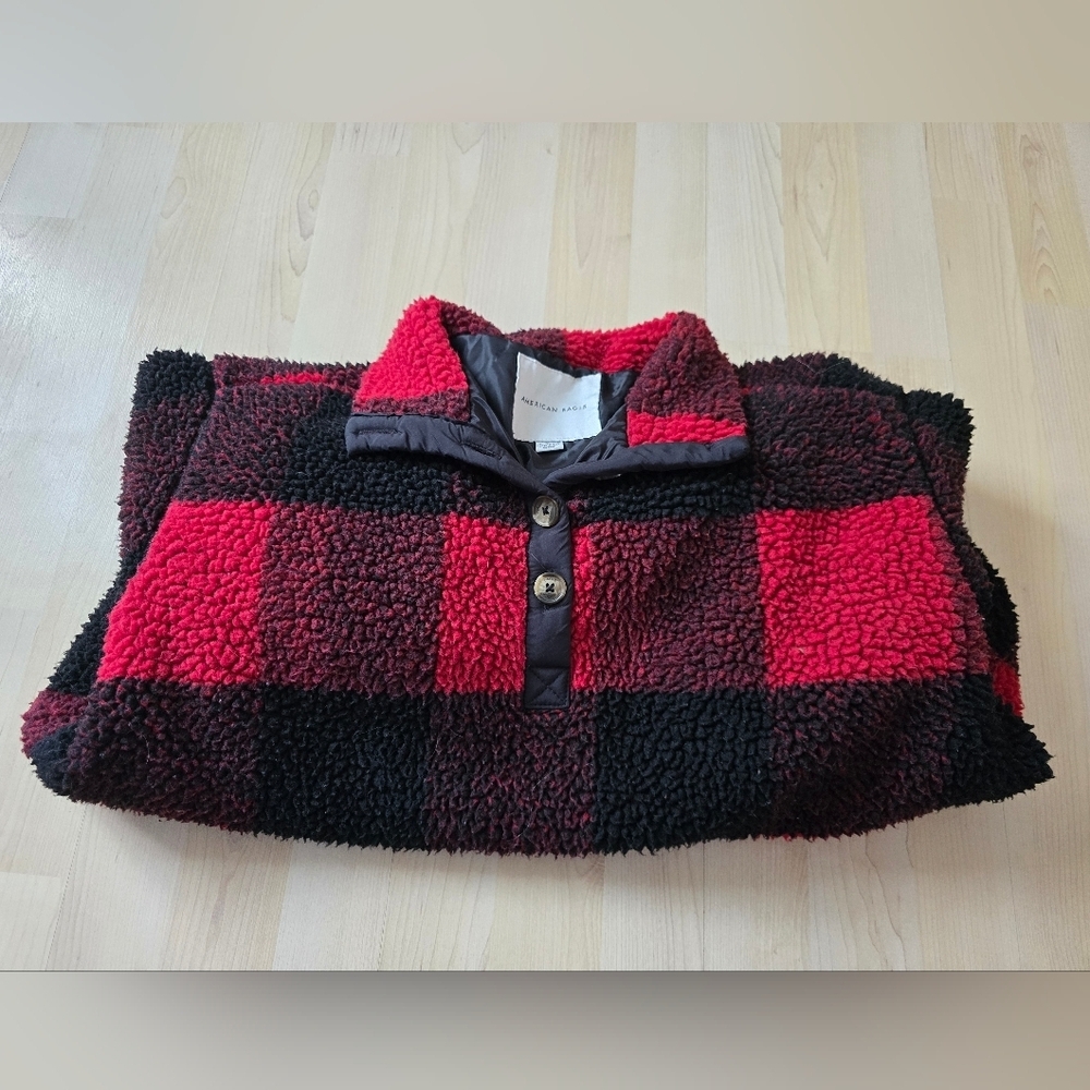 American Eagle Buffalo Plaid Lined Sherpa Size XS